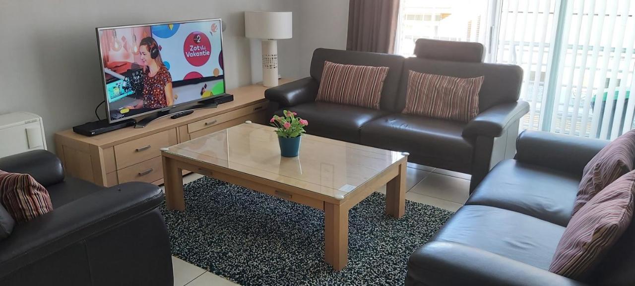 Marjori Oostende Met Gratis Parkeerplaats Exteriör bild